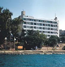 מלון Avenida Beach